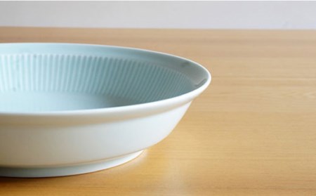 【白山陶器】【美しいレリーフ模様】よしず彫 盛鉢 1ピース 青白釉 ボウル 食器 皿 【波佐見焼】 [TA76] 波佐見焼