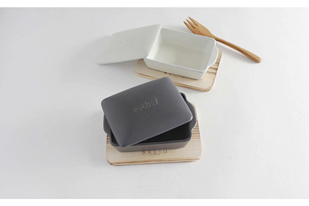 【美濃焼】The chef ベイクパンミニ＆焼杉プレート ４セット 計8点【株式会社ロロ】 耐熱陶器 グリル調理 食器 耐熱 楽ちん 時短 日本製 波型 フラット グラタン皿 陶板 魚焼きグリル レシピつき グリル皿 グリル 蓋付き アウトドア BBQ 蒸し物 蒸し器 スチーマー[MBZ035]