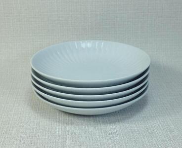 【AB1075】【波佐見焼】15.5ｃｍの皿５枚組  花ふわり 白 【西海陶器】 ５　10135