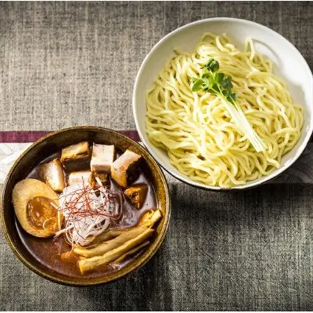 旨味と辛味が絶妙な「激カラ! つけ麺」420g(2食入り)×5個_北海道で人気 ラーメン 中太麺 釧路ラーメン 冷蔵 森谷食品 一人暮らし セット おかず ご当地グルメ 北海道 釧路町 釧路超 特産品_【配送不可地域：離島】【1388624】