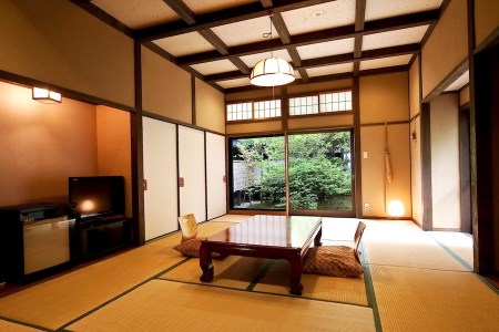 【小田温泉】四季の里 はなむら ペア宿泊券 九州 熊本 阿蘇 一泊二食付き 温泉宿 温泉 露天風呂 天然温泉 旅館 旅行 トラベル チケット ペア 宿泊券 旅行券 食事付き 観光 ギフト 贈答用 南小国町観光協会 南小国町