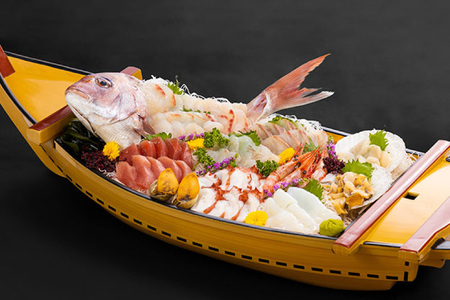宿泊券 【 南三陸 旬のお任せ！ 海鮮 豪快 舟盛り 付き】 ペア 1泊2食付 プラン [明神崎荘 宮城県 南三陸町 30az0001]
