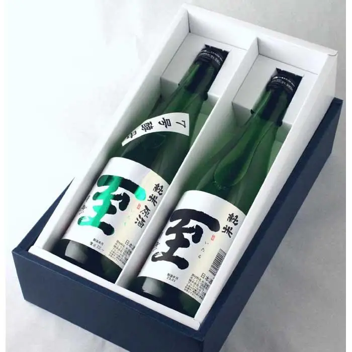 佐渡の酒　純米至の「表」と「裏」2本セット（720ml×2本）化粧箱入り