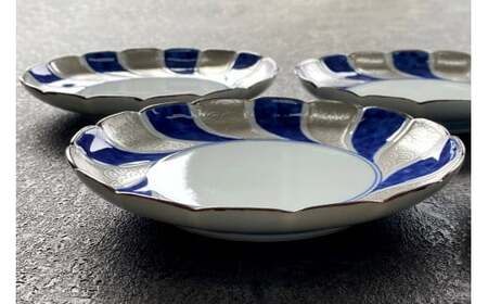 有田焼 其泉 銀彩染付 銘々皿 15.3cm 4枚セット【賞美堂本店】器 うつわ 食器 4枚 セット 皿 取皿 モダン お祝い 夏 上品 手描き 贈答 ギフト 食洗機対応 A50-257