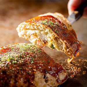 三津浜焼きソースセット 豚 3枚 特製ソース 簡単調理 お惣菜 | すみれ レトルト レンジ料理 お惣菜 お好み焼き 大人気 おいしい 美味しい 満腹 まんぷく 国産 小麦粉 レンジ 一人暮らし 鉄板 時短 簡単 冷凍 愛媛 松山 三津浜【GF0011】