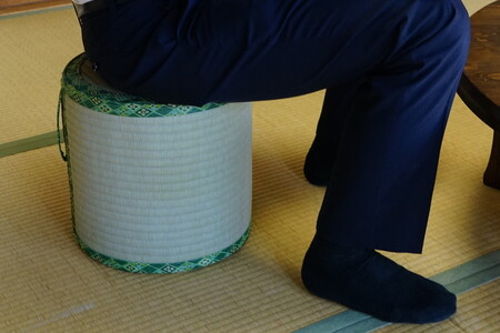 畳職人が作る畳椅子 高さ30cm 古河市 ※着日指定不可 _EA02