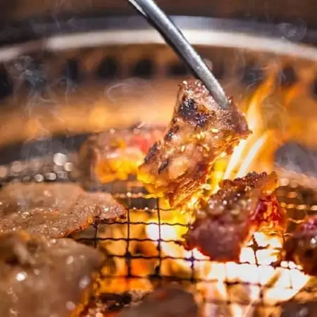 パイナップル ポーク 焼肉セット (3～4人前) [ ロース ・ バラ ] 沖縄 の ブランド豚【配送不可地域：離島】【1386173】