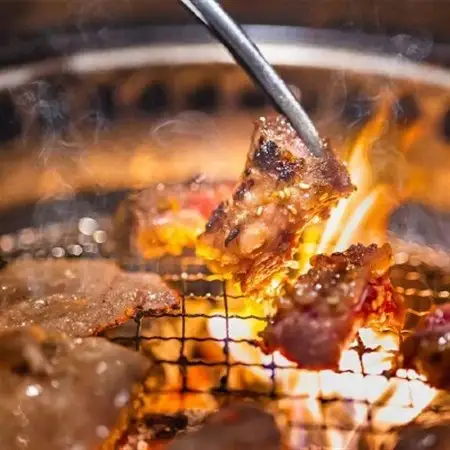パイナップル ポーク まんぷくセット[ ロース・バラ・肩ロース・モモ ] 焼肉 ＆ しゃぶしゃぶ【配送不可地域：離島】【1386182】