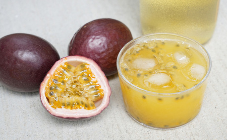 2026年発送【奄美大島産】香り爽やかパッションフルーツ 約2kg 果物 フルーツ