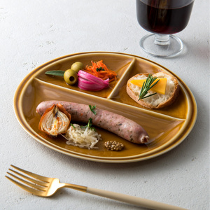 【美濃焼】 ランチプレート titto 丸 ブラウン 2枚セット 瑞浪市 / JS企画 / 小田陶器 食器 プレート 仕切り皿 おしゃれ [AZAZ017]