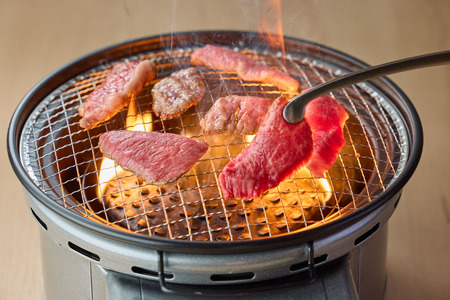 鳥取和牛 焼肉用カルビ（1kg）【やまのおかげ屋】HN033-001