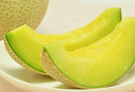 【贅沢メロンをひと口で】千葉アクアメロン フルーツ大福 12個（4個入3箱）／マスクメロン 個包装 冷凍 スイーツ 和菓子　[高橋メロン農園][0010-0243]