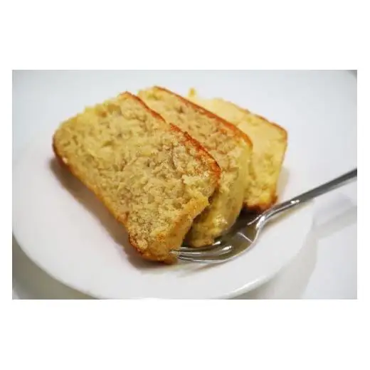 宮古島特産 バナナケーキ2本（約200ｇ×2）・宮古島産 紅いもすいーと1箱（5個入）