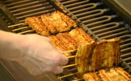 うなぎの徳 こだわり うなぎ 蒲焼 松 約130g×1尾 （真空）【配送不可：離島】 土用の丑の日 丑の日 じっくり 上質 浅蒸し 浜松風 上品 脂 美味しい 秘伝のたれ 伝統 技術 炭火 