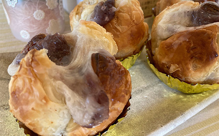 菓樹工房きぬがわの焼きたてもちぱい (20個) ふるさと納税 福知山市 パン パイ包み パイ 餅 もち あんこ あずき 新感覚 みやげ お土産 ご褒美 お持たせ 【fc-BO003】【菓樹工房きぬがわ】