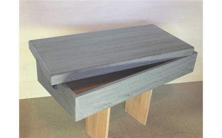 総国産桐材で製作した衣装ケース《サイズ：W94cm×D44cm×H20cm》重さ約3kg 国産桐の衣装箱 約5枚の衣類収納