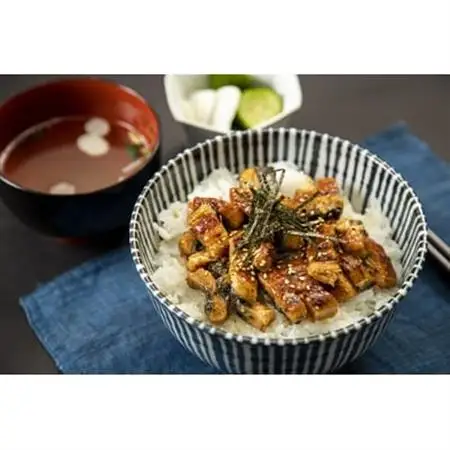 木曽岬産「木曽三川うなぎ」240g(蒲焼3枚(各60g)+きざみ1パック(60g))【配送不可地域：離島】【1028067】