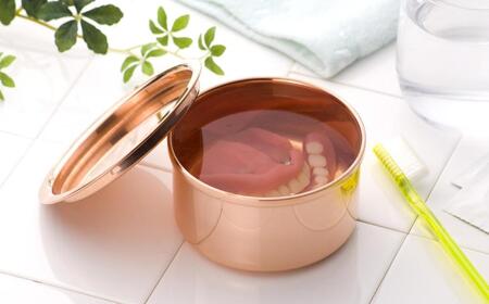 純銅製 抗菌 入れ歯ポット るんるん(収納袋付) 燕三条製 [株式会社オビタス] 【010S354】