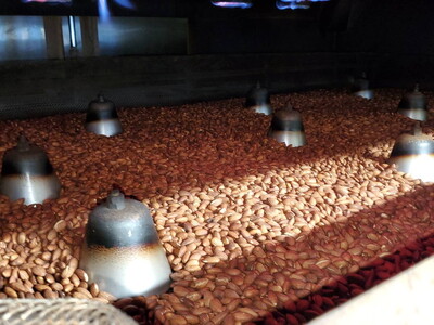 4種の素焼きミックスナッツ 2.01kg(670g×3袋) 素焼き チャック付き 健康 美容 直火焙煎 煎りたて うさぎや くるみ アーモンド マカデミアナッツ カシューナッツ