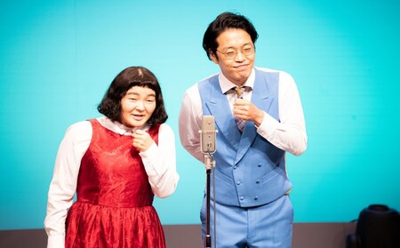 よしもと幕張イオンモール　週末ネタライブペアチケット【 チケット 入場券 芸人 ショー】 優待券 