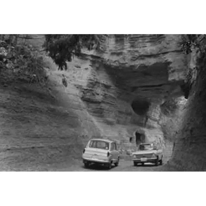 写真記録集『古都鎌倉へのまなざし 1950-1985 時を見つめた写真家たち』