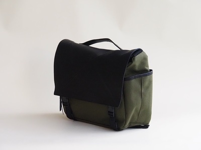MESSENGER（鹿革メッセンジャーバッグ）BK× KHAKI（ブラック×カーキ） バック 鹿革 レザー  メンズ レディース ジェンダーレス アップサイクル ショルダーバッグ サイドポケット付 かばん [h003]