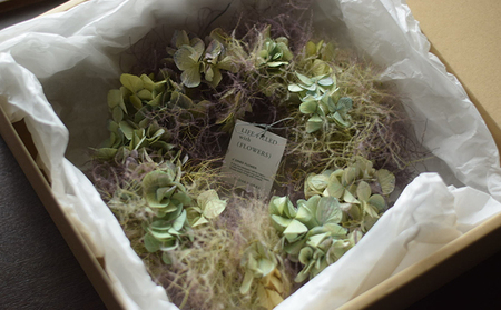 こだわりを紡いだドライフラワー リース（大） インテリア 雑貨 壁掛け 植物 お花 おしゃれ 玄関 リビング ドア 店舗 お店 飾り お花のリース 