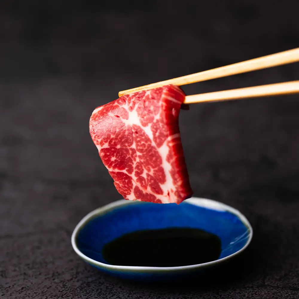 にくよし グルメ馬さし 1級セット 合計550g  醤油・生姜小袋付 ブロック 馬刺し 馬肉 真空パック 冷凍