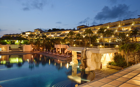 カヌチャリゾート 館内利用券【100000円分】 沖縄 旅行 ホテル チケット 宿泊