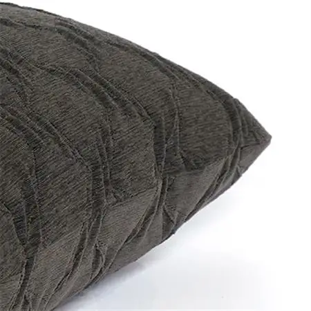 スモールフェザーがたっぷり　ボリューム満点のクッション　Mサイズ(ダークグレー)_雑貨・日用品  家具・インテリア _【1075627】