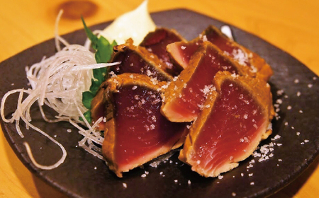 26-989．【毎月数量限定】クセになるおいしさ！カツオのスモーク2～3節(約5～6人前　約500ｇ)