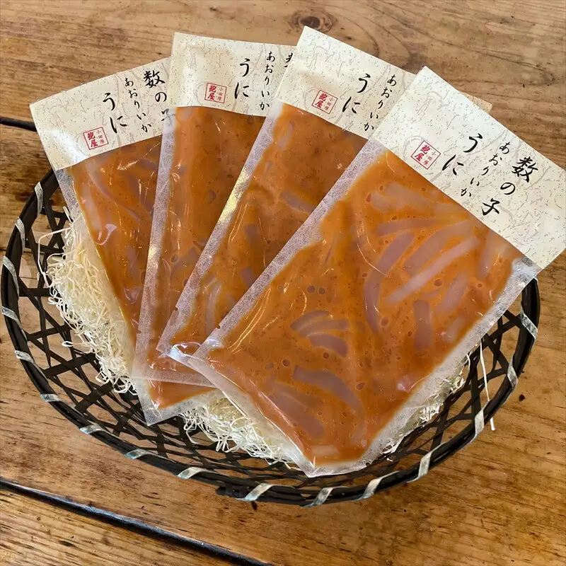 王様の塩辛 雲丹風味 4パック【あおりいか 塩辛 うに おつまみ 珍味 惣菜 海鮮 いかの塩辛 珍味 お取り寄せ 御中元 お中元 お歳暮 父の日 母の日 贈り物 日本酒 焼酎  塩辛】【神奈川県小田原市早川】