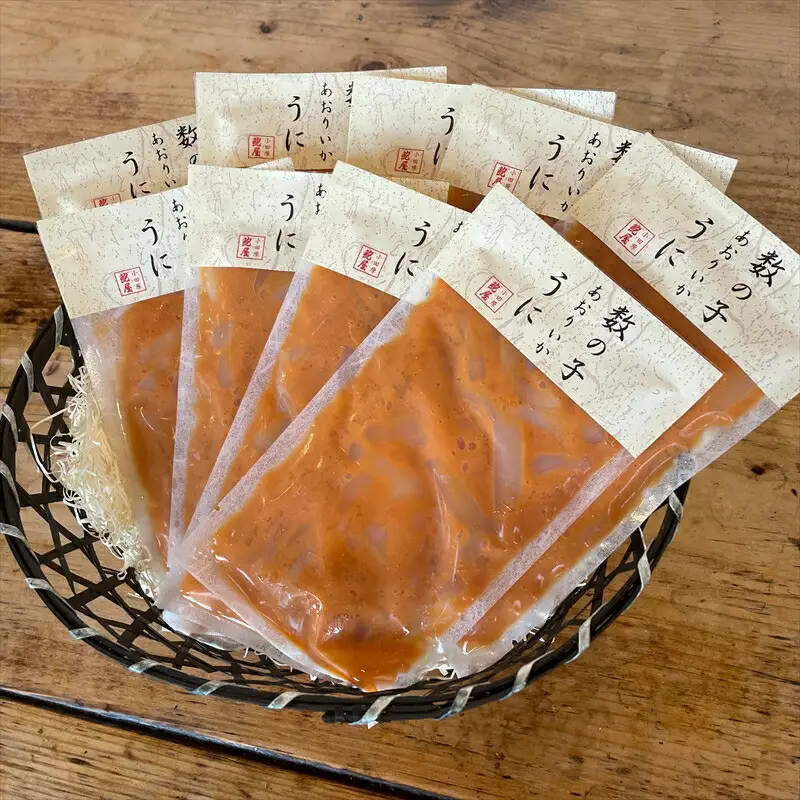 王様の塩辛 雲丹風味 9パック【あおりいか 塩辛 うに おつまみ 珍味 惣菜 海鮮 いかの塩辛 珍味 お取り寄せ 御中元 お中元 お歳暮 父の日 母の日 贈り物 日本酒 焼酎 塩辛】【神奈川県小田原市早川】