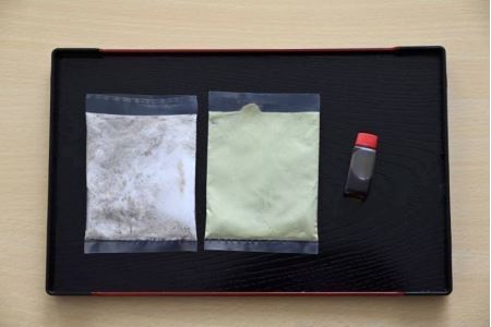 白い森の黒いわらび餅手作りキット（小国産わらび粉100%使用）2人前2セット