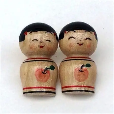 「こけス」イヤリング(りんごVer)_装飾品・工芸品     装飾品・工芸品 ピアス・イヤリング アクセサリー _【1238409】