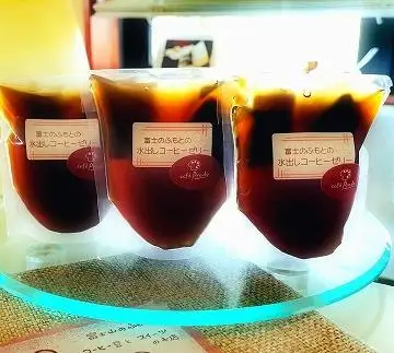 富士山の伏流水で作った極みコーヒーゼリー6個とバッハ直系店主のブレンドコーヒー（120g×3種）セット（豆）