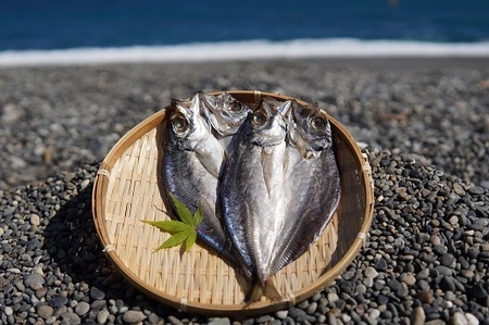 香酸柑橘果汁が塩味を引き立てた干物 減塩干物 あじ開き【uosk0001】