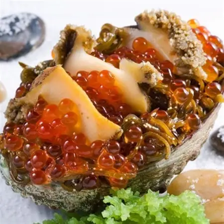 ＜釜石中村家＞カワトクオリジナル黄金宝箱_魚介・海産物 いくら  イクラ  魚介・海産物 うに  ウニ 雲丹  魚介・海産物 帆立（ホタテ） 貝 ほたて  魚介・海産物 鮑（アワビ） 貝 あわび  惣菜・加工品  漬物 _【配送不可地域：離島】【1413307】