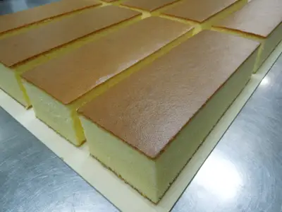 カステラ　1斤1本入り【大阪府吹田市】スイーツ お菓子 和菓子 和スイーツ お茶請け お茶菓子 贈り物 ギフト 