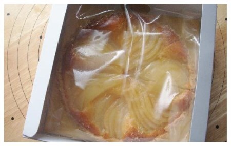 R7-690．甘さ控えめ・こだわり素材のサクサク洋梨焼きタルト