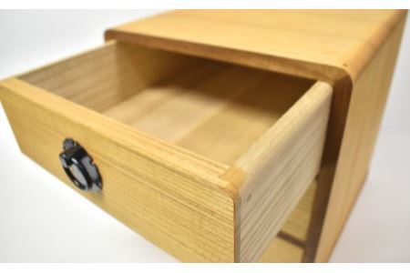 熟練桐たんす職人が手作りした三段小引出（柾目・特上品）（オイル塗装メイプル）