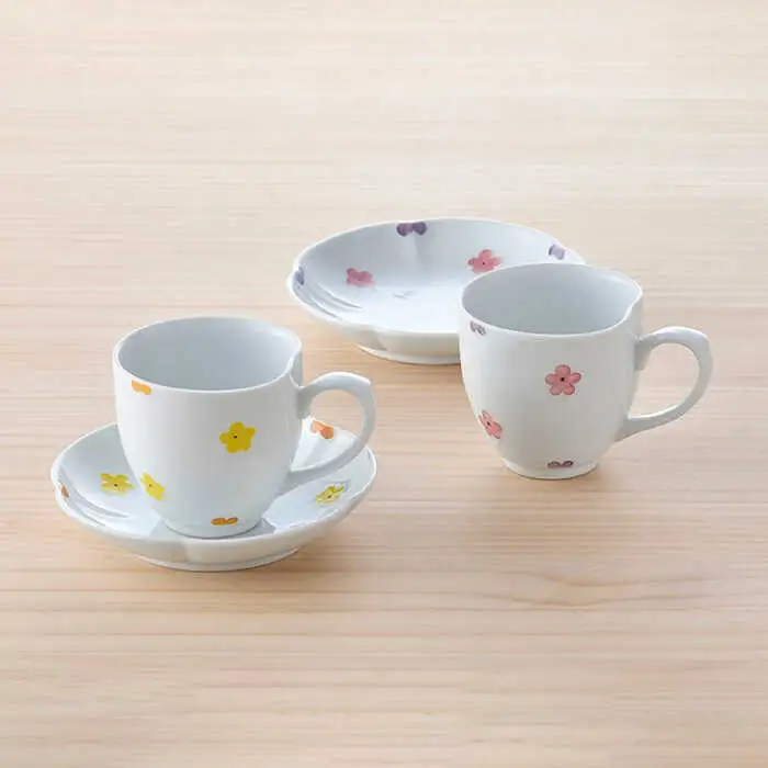 【波佐見焼】花★花 カップ＆ソーサー ペアセット 食器 皿 マグカップ【松幸陶芸】[HB50] 波佐見焼