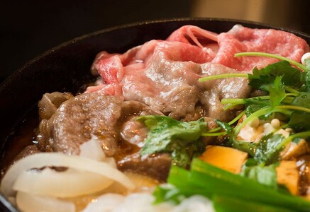 【近江牛 定期便【すきしゃぶ・焼肉食べ比べの会】全5回】肉 牛肉 ブランド牛 三大和牛 和牛 黒毛和牛 贈り物 ギフト プレゼント 滋賀県 竜王