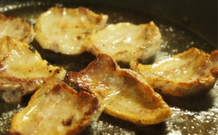 京丹波ぽーく（プレミアム） 焼肉用 デュロック種 京都 京丹波町産 豚肉 国産 ポーク 京都ポーク ※北海道・沖縄は配送不可 [012KT004]
