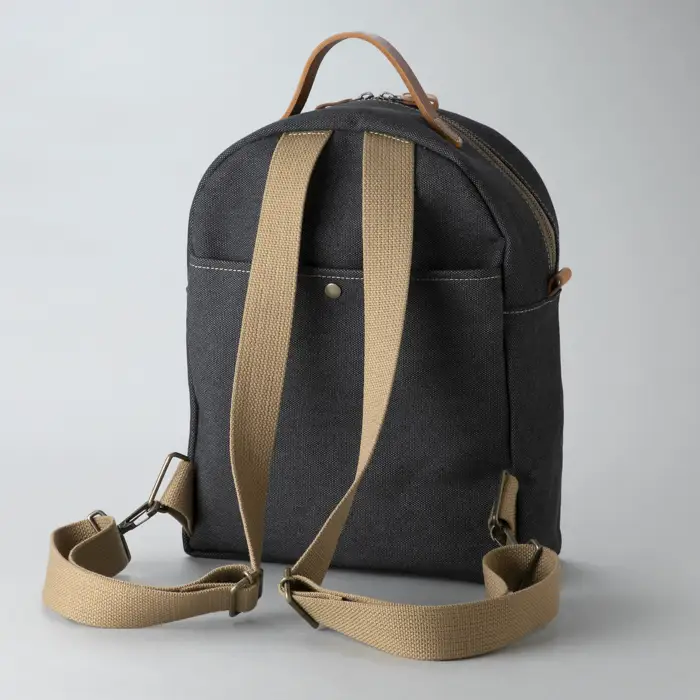 【J-193】ｋｉｉ工房　帆布かばん　山型リュック　先染め黒 【高島屋選定品】
