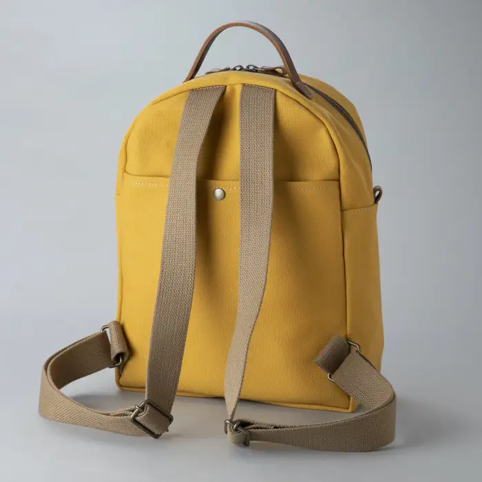 【J-195】ｋｉｉ工房　帆布かばん　山型リュック　マスタード【高島屋選定品】