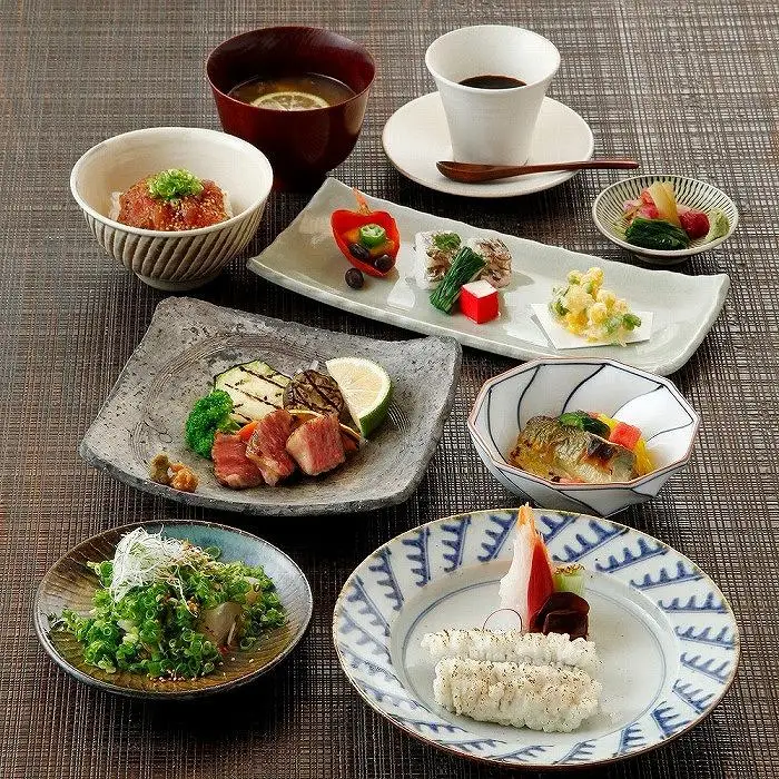 東京・有楽町で味わう坐来大分 贅沢 お食事券「豊山」1名様分