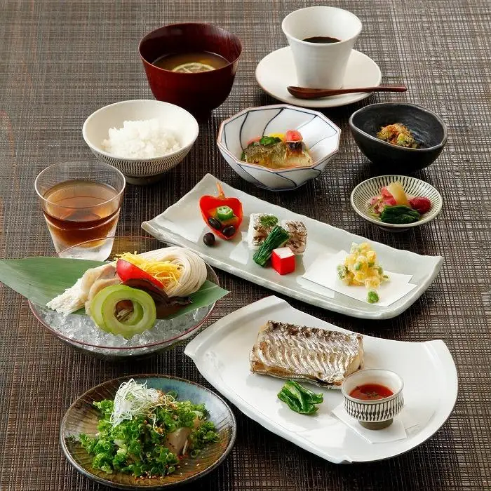 東京・有楽町で味わう坐来大分 贅沢 コース料理 お食事券「豊海」1名様分