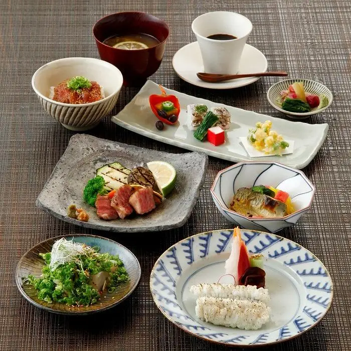 東京・有楽町で味わう坐来大分 贅沢 お食事券「豊山」ペアチケット