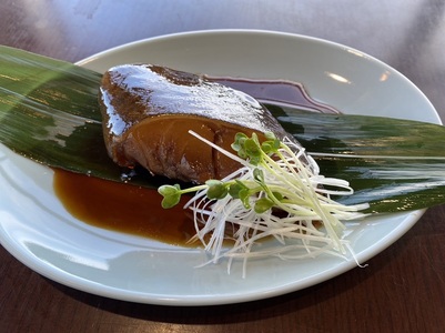 厚切りギンダラ食べ比べセット（西京漬：120g×5切・煮つけ：120g×5切） (a19-034)